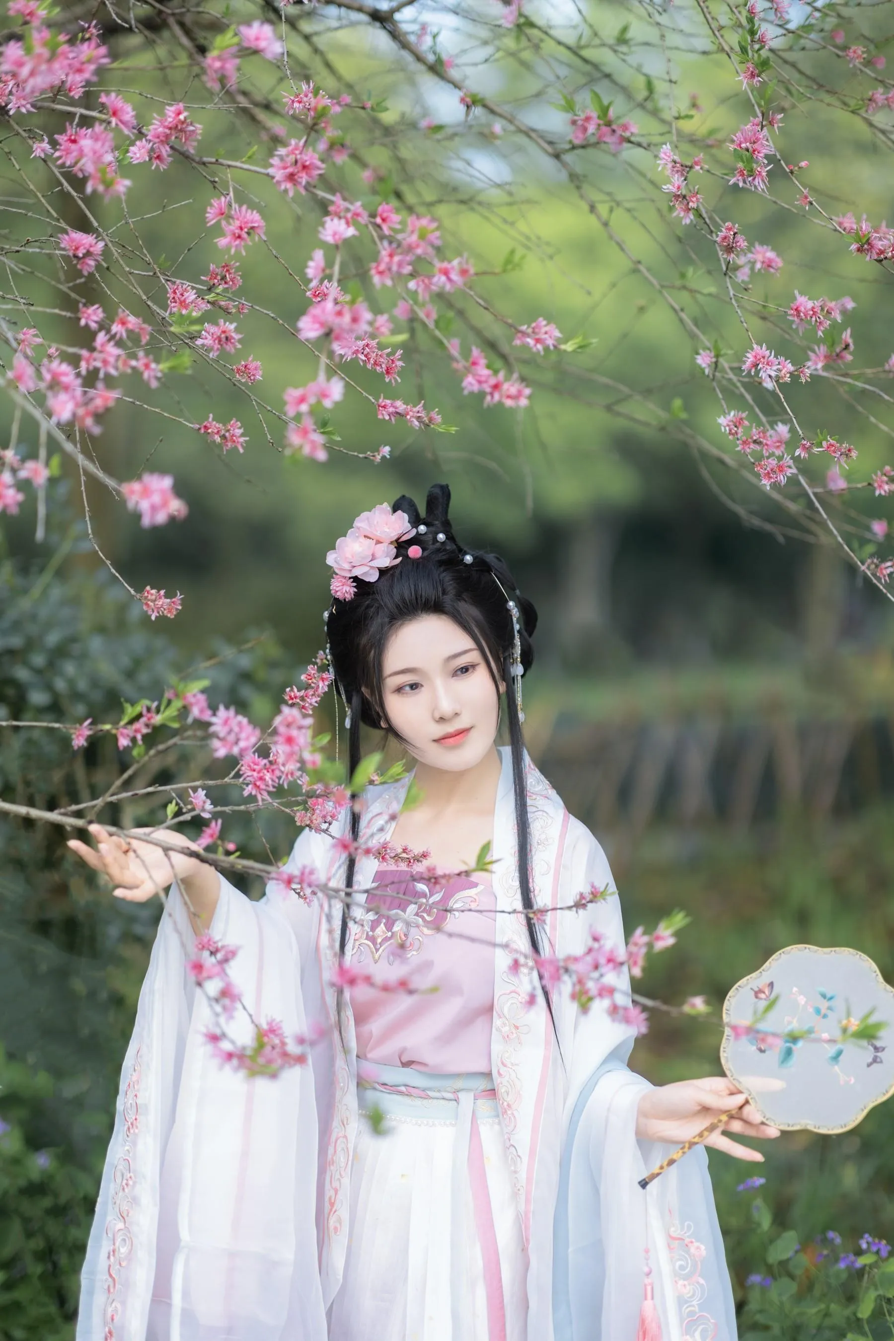 [艺图语] 2022.06.04 花间 阿銧 [34P]插图7